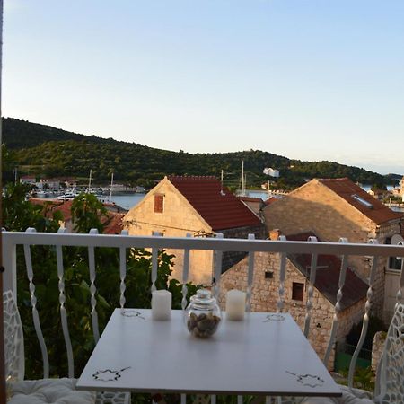 וויס Studio Apartman Tomi - Seaview מראה חיצוני תמונה